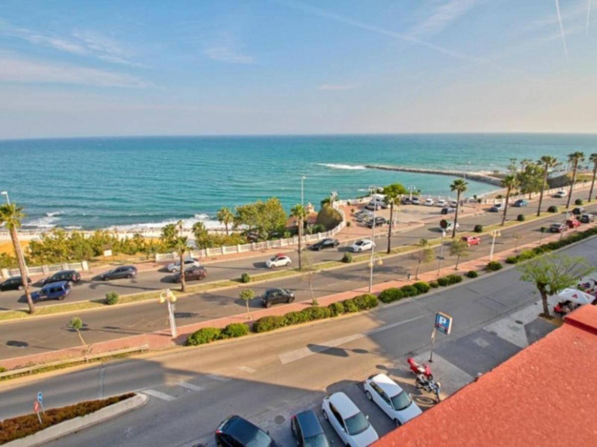 Chic Beachfront Flat With Amazing Sea Views And Private Indoor Parking Бенальмадена Экстерьер фото